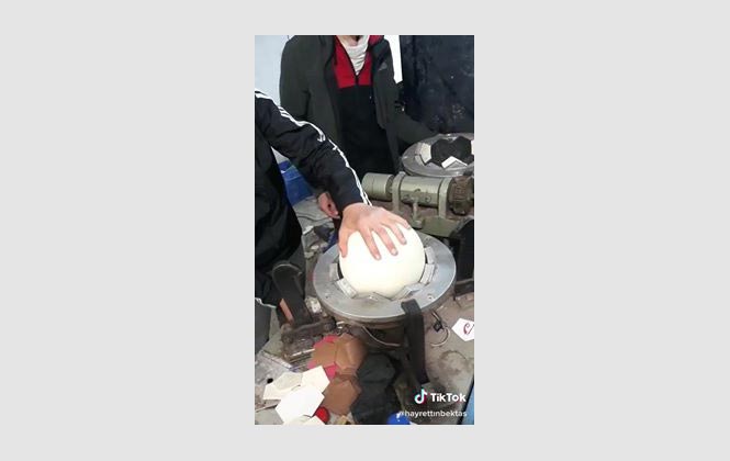 Hiç Merak Ettiniz Mi, Futbol Topu Nasıl Yapılıyor?