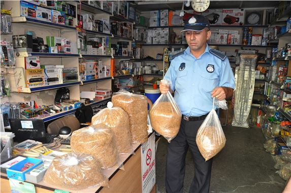 Zabita ve Polis Kacak Tutun Sigara Denetimi