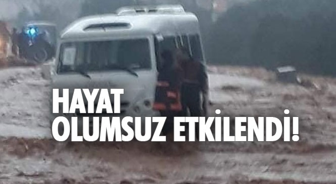 Mersin Silifke, Erdemli ve Çamlıyayla İlçelerinde Etkili Olan Sağanak Yağış Hayatı Olumsuz Etkiledi!