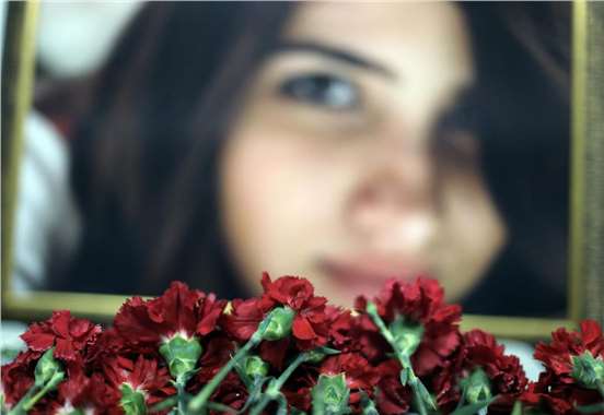 Özgecan Aslan'ın Klibi Paylaşım Rekorları Kırıyor
